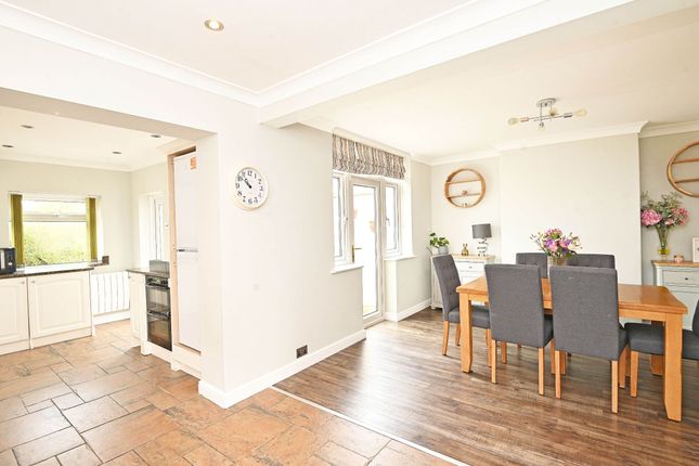 7 Tentergate Avenue, Knaresborough photo 4