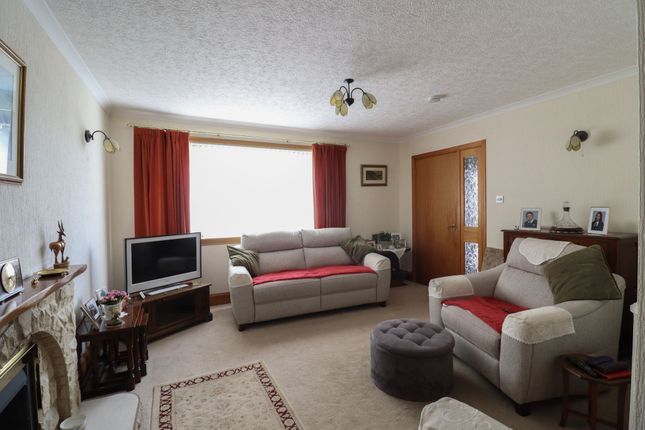 11, Queen Elizabeth Drive, Castle Douglas photo 4