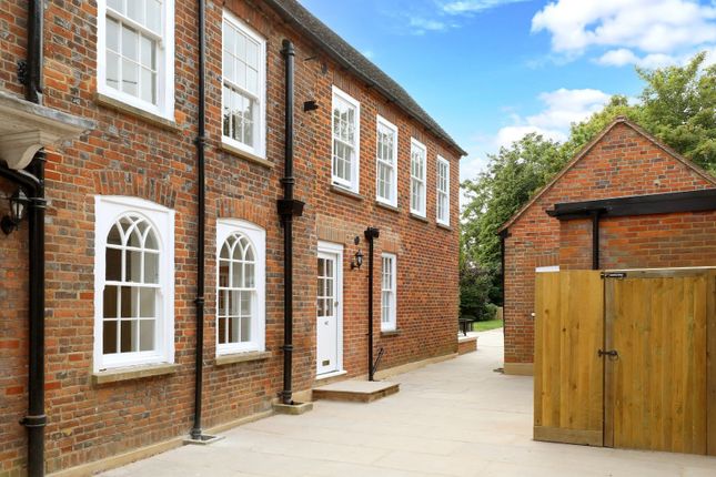 Thumbnail Flat for sale in London End, Beaconsfield, Buckinghamshire