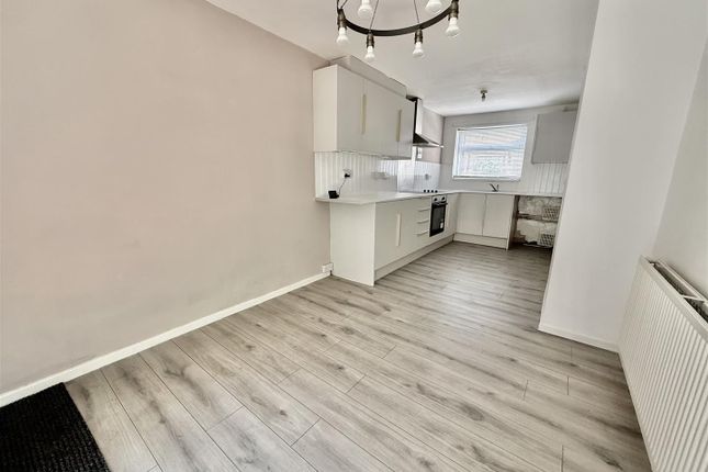 37, Worley Close, Newcastle Upon Tyne photo 3