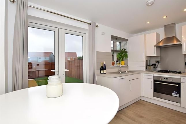 13, Marsh Street North, Dartford photo 3