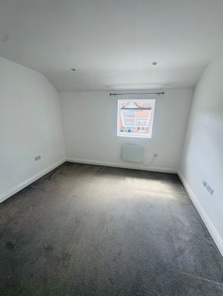 40A, Durban Road East, Watford photo 4