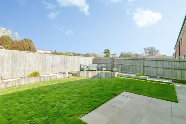 22, Railway Road, Barry photo 3