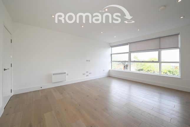17, Compass Court, Cain Road photo 4
