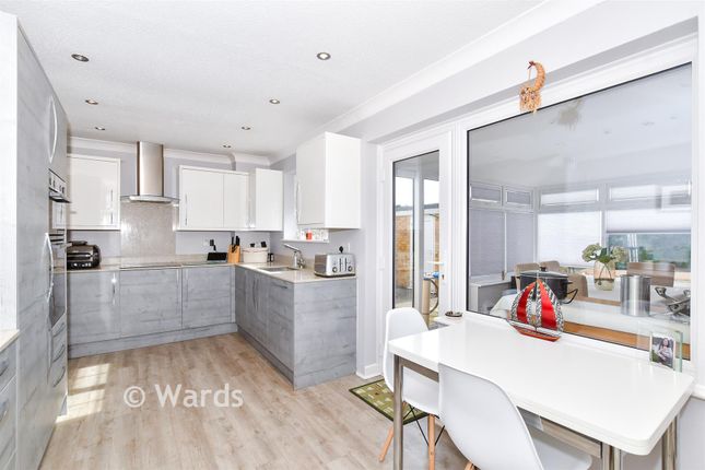 10, Whitebeam Drive, Maidstone photo 2