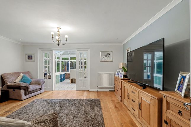 95 Aintree Road, Walderslade photo 2