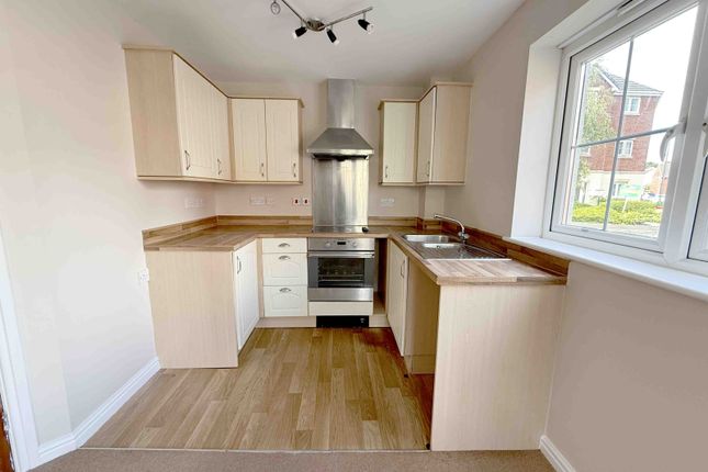 97, Six Mills Avenue, Swansea photo 2