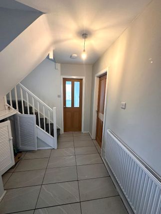 Fellmore Grove, Leamington Spa photo 3
