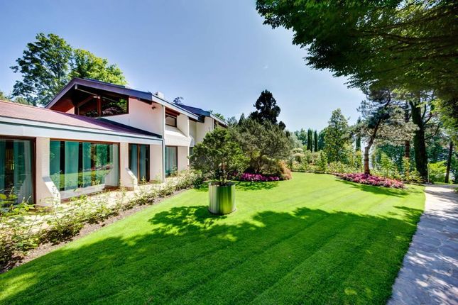Thumbnail Villa for sale in Dully, Vaud, Switzerland
