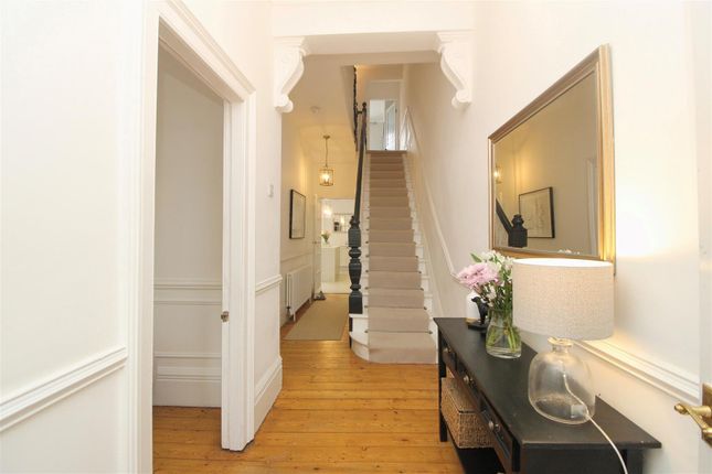 17, The Crescent, Whitley Bay photo 3