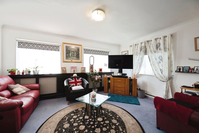 Flat 7, 22, Westfield Avenue, Hampshire photo 4