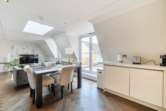 7 Jubilee House 1-3 Swan Lane, Winchester photo 4