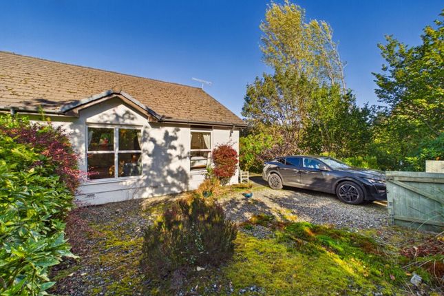 2-bed bungalow on Grizedale, Cairnbaan, £185,000