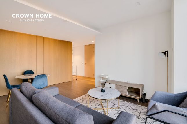 Flat for sale in Casson Square, South Bank