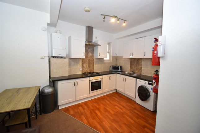 6 Radford Road, Leamington Spa photo 2