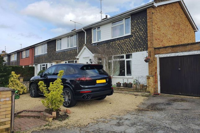 Thumbnail End terrace house to rent in Howth Drive, Woodley, Reading