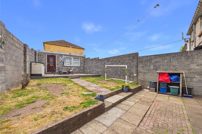 104, Observatory Avenue, Milford Haven photo 4