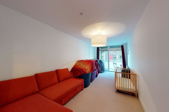 Bayliss Heights, Peartree Way, London photo 3