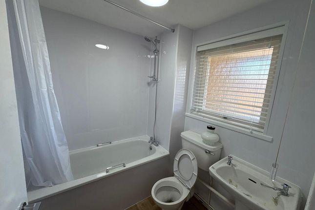 8, Grenville Road, Thornaby photo 3