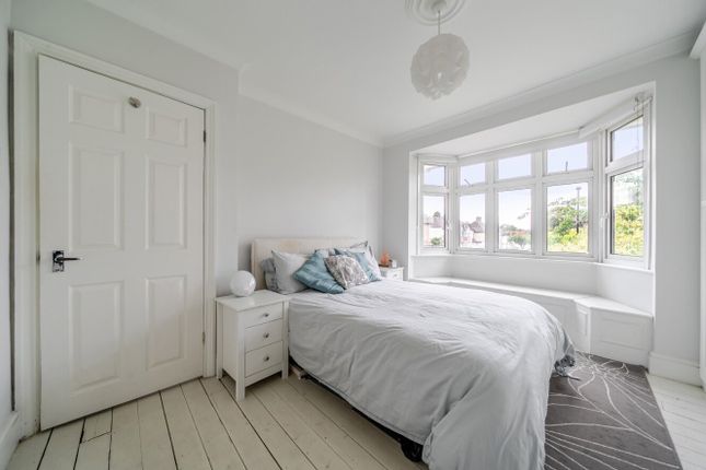 75, South Park Crescent, London photo 3