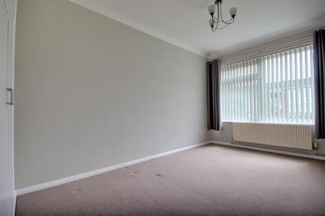 43, Fulford Crescent, Willerby, Hull photo 4