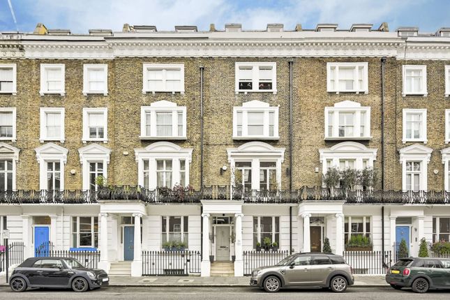 Thumbnail Terraced house to rent in Oakley Street, Chelsea, London