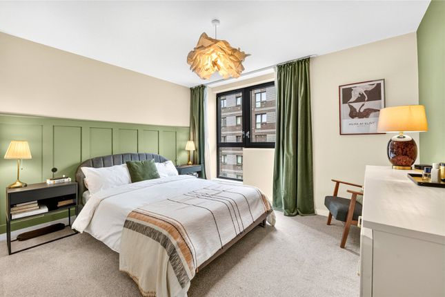 28 Regal House, 4, Vanguard Way, London photo 2