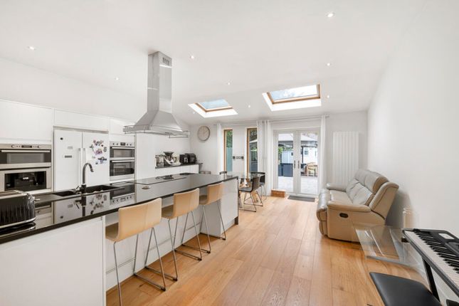 3, Windermere Avenue, LONDON photo 2