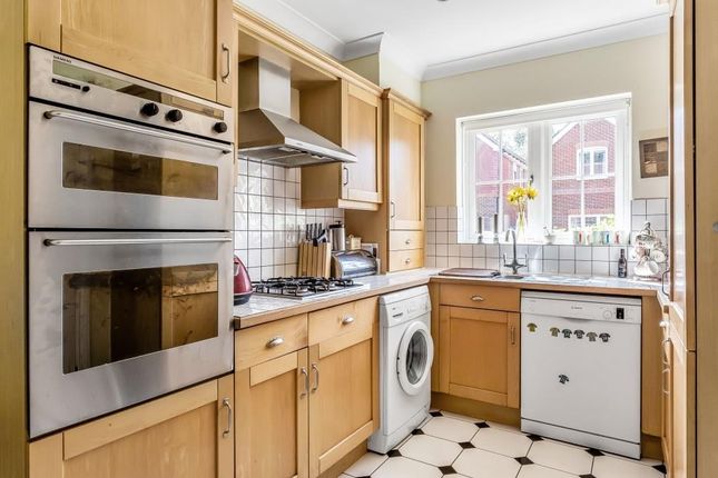 10, Redcote Place, Dorking photo 3