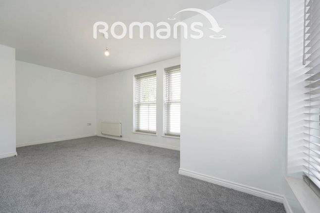 5, 44, Luna Close, Swindon photo 4