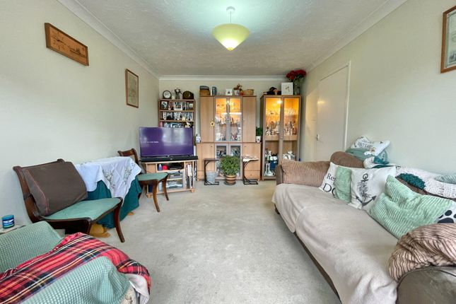 4, Morton Way, March photo 3
