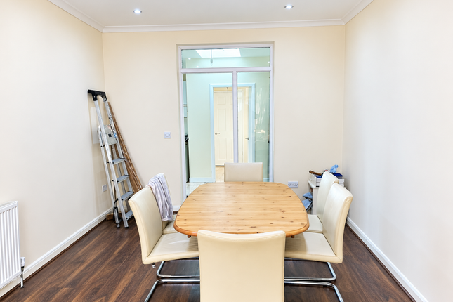 57, Manor Way, Mitcham photo 2