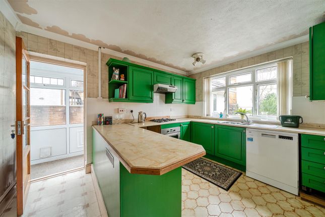 84, Glanbrydan Avenue, Swansea photo 3