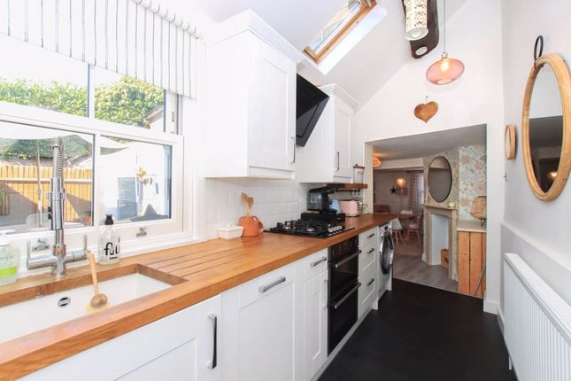 Cottage for sale in Akeman Street, Tring