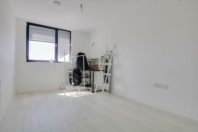 Flat for sale in Southernhay, Basildon