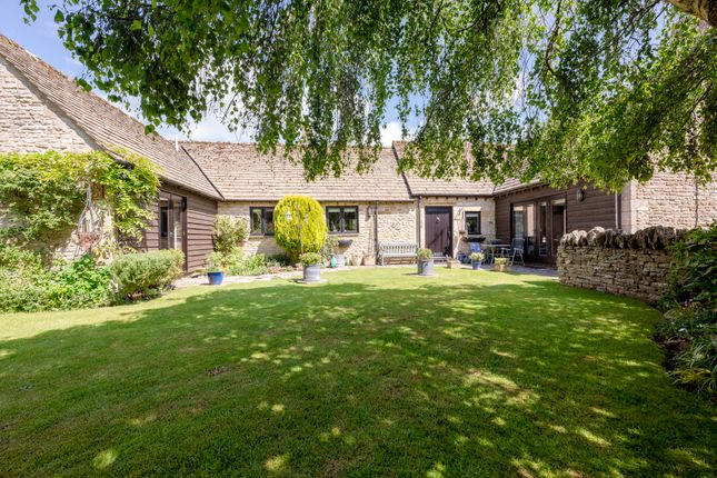 Thumbnail Barn conversion to rent in Cotswold Meadows, Great Rissington, Cheltenham