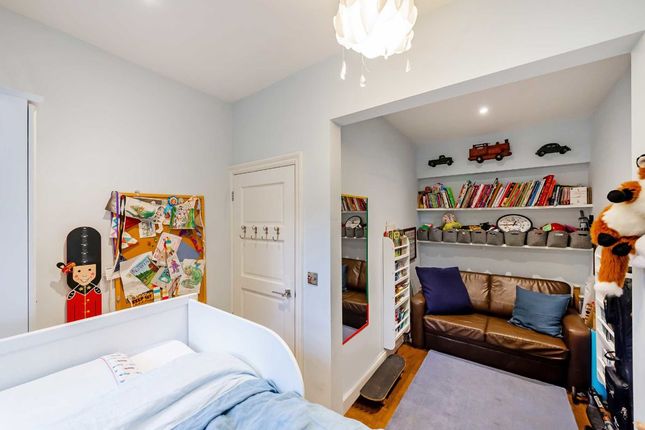 Flat for sale in St. Augustines Road, London