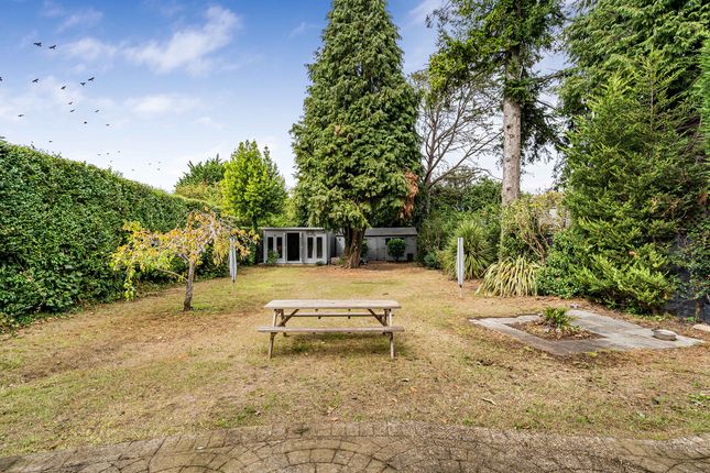 1, The Mount, Tadworth photo 4