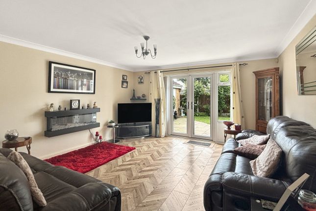 2, Thelma Drive Clacton Road, Colchester photo 5