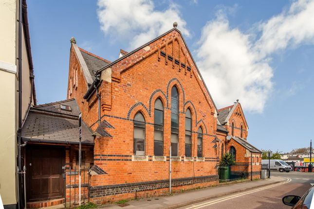 3-Bed-Flat-Cheltenham-Town-Centre (17).Jpg