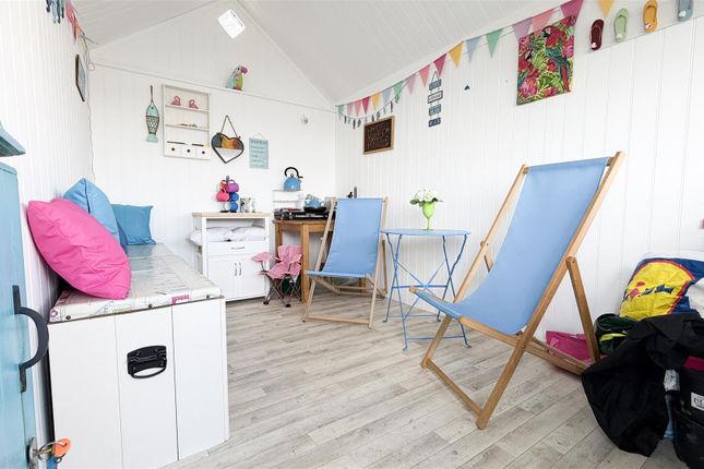 92, Pier Approach, Walton-on-the-Naze photo 2