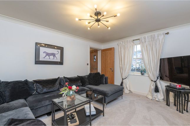 28, Cross Road, Middlestown, Wakefield photo 3