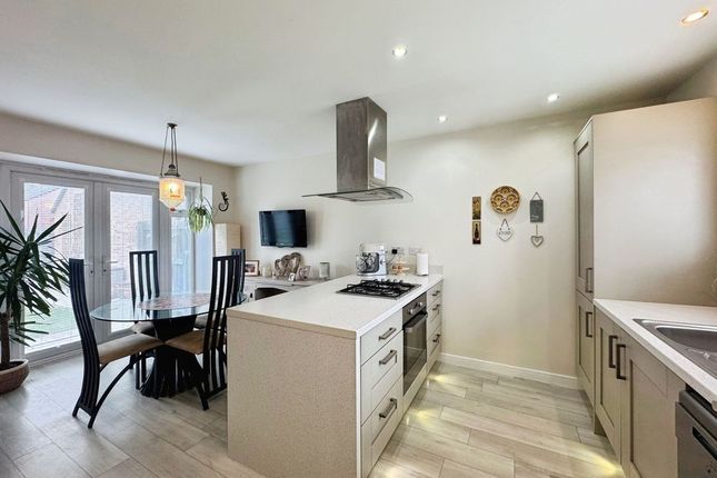 6, Standrop Crescent, Morpeth photo 4
