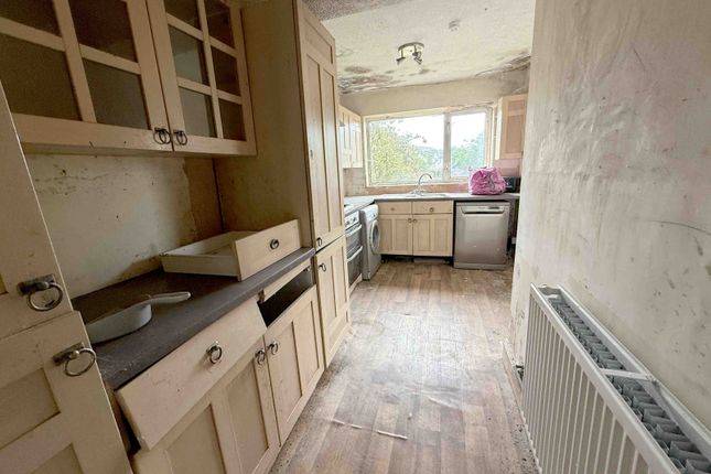 5 Cameron Place, Gorseinon, Swansea photo 5