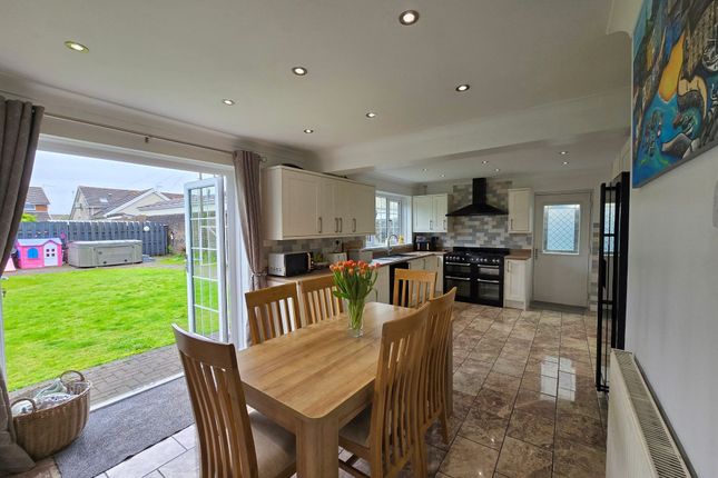 Parkside, Bridgend photo 4