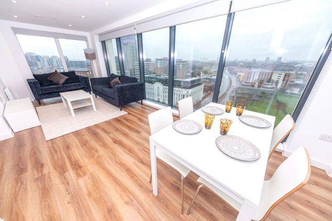 Flat to rent in The Gateway, 15 Trafford Road, Salford