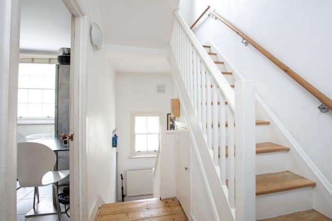 17b, Urlwin Street, London photo 4