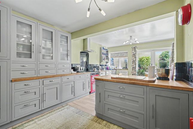 7, Harrimans Drive, Derbyshire photo 3