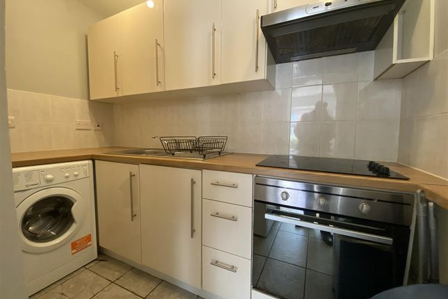 Corris Green, Northgate Drive, London photo 3