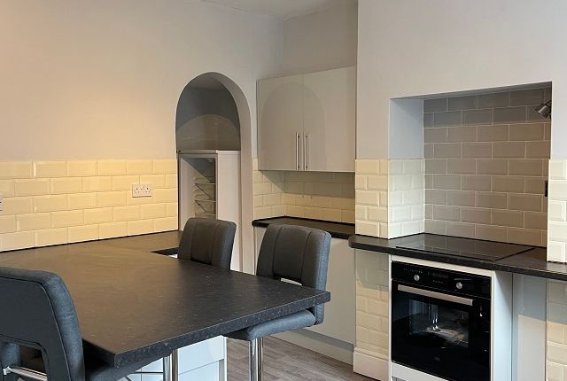 37, Sheffield photo 2